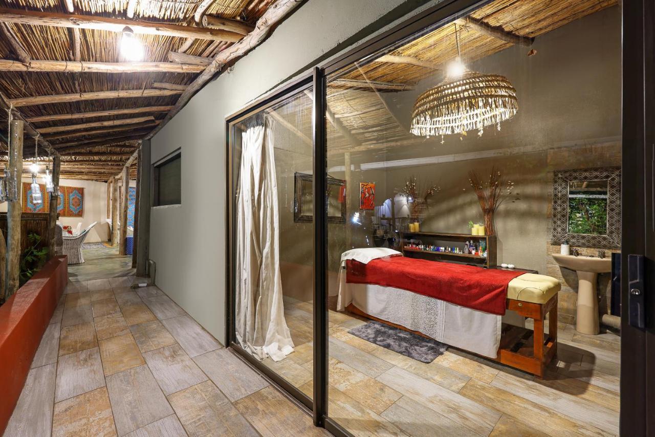 Gala Gala Eco Resort ポンタ・ド・オウロ エクステリア 写真